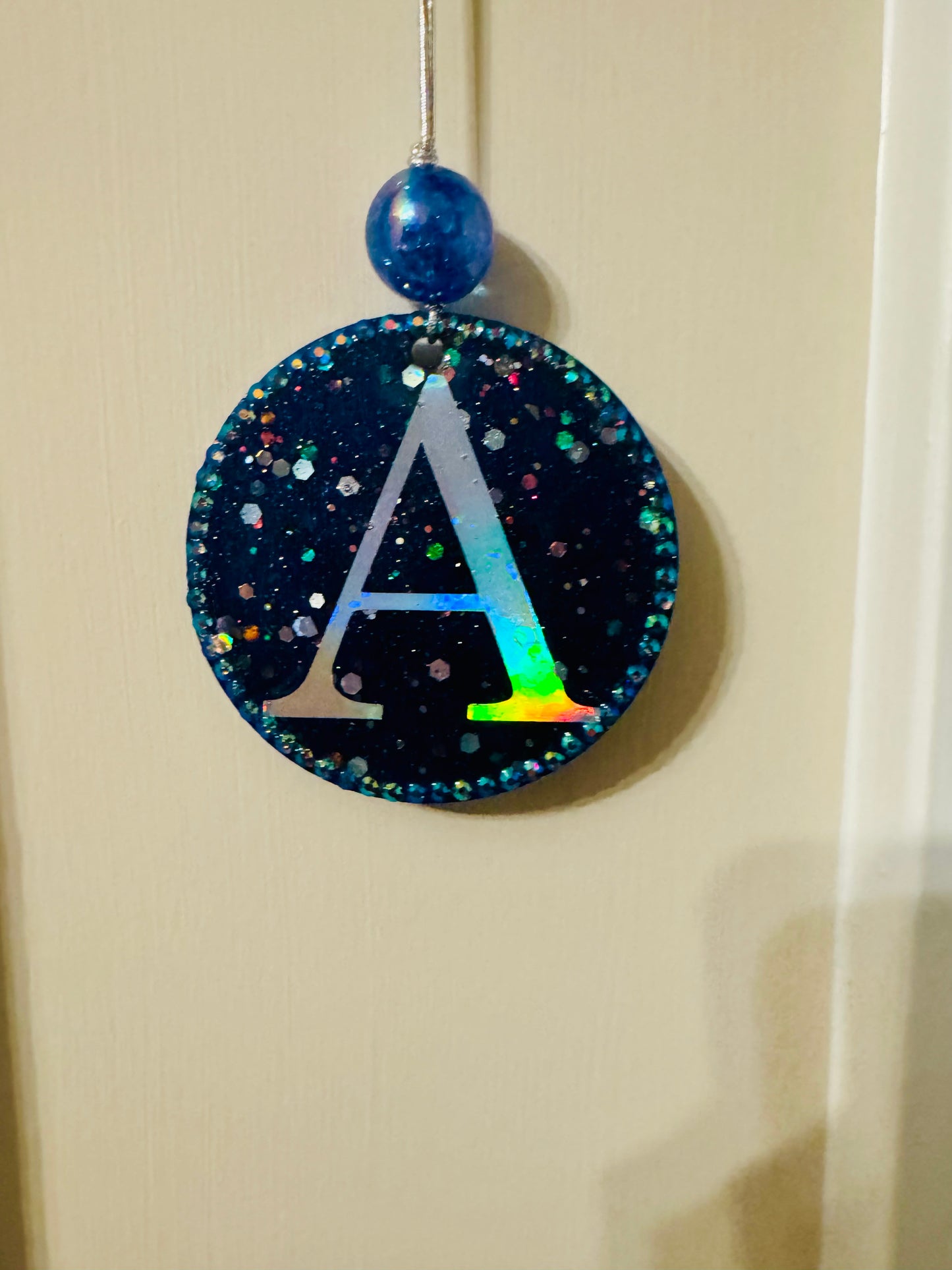 ✨ Custom Monogram Ornament – Glitter Resin Letter Keepsake | Personalized Christmas Tree Decoration