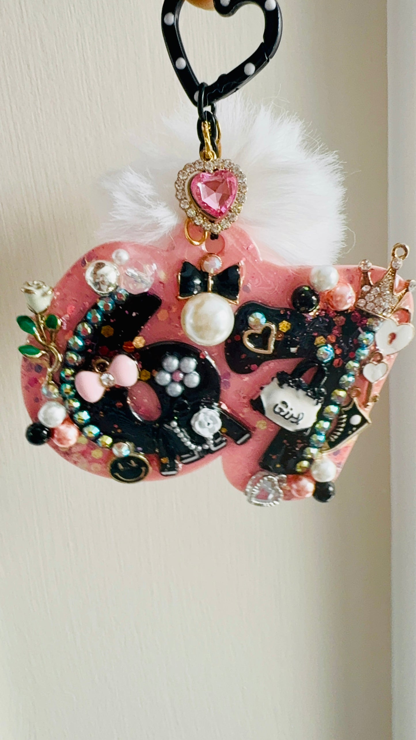 ✨ 6 7 Loaded Sparkle Keycharm – Trendy Junk Style Keychain with Pearls, Bling, & Charms