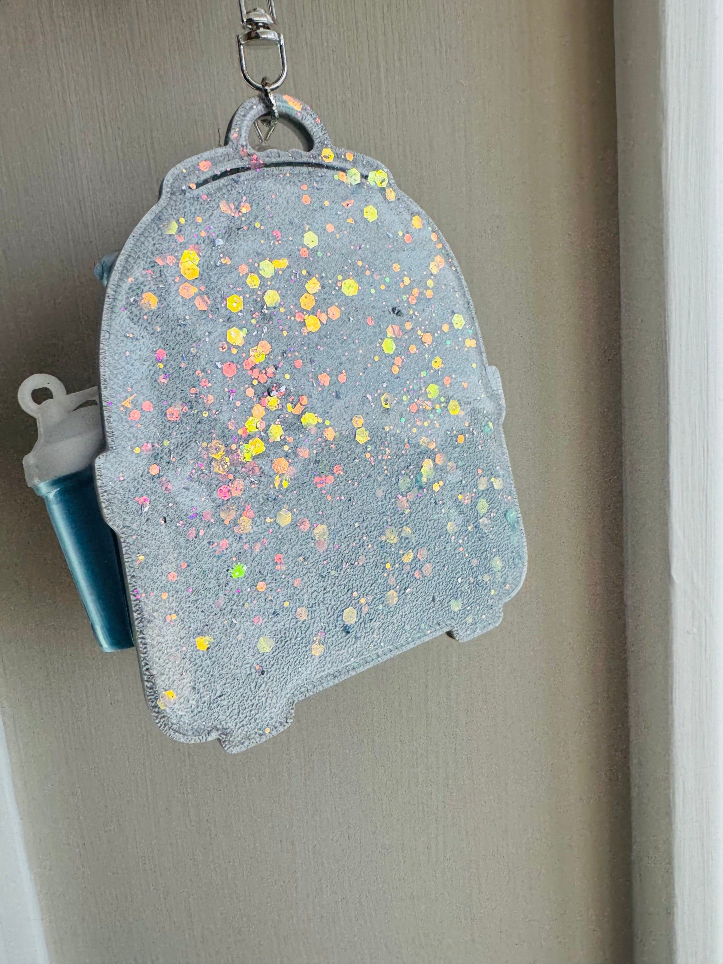 Creative Sparkle Clutter Keycharm – Personalized Art Backpack Tag | Blue Glitter Artist Keychain | Cute Gift for Kids, Teens & Artists