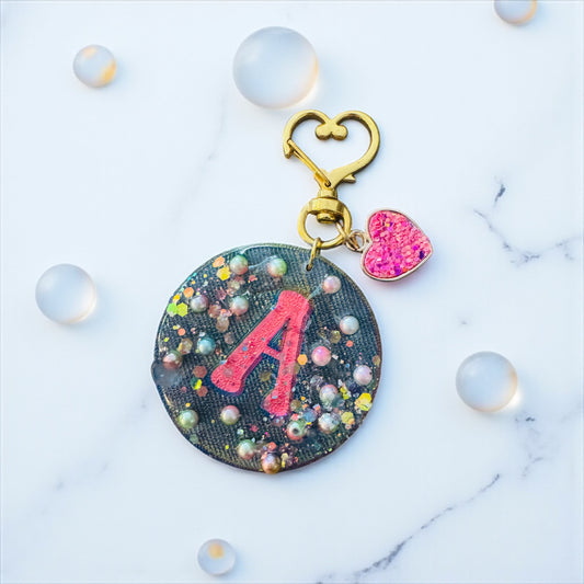 Sparkle Clutter Resin Initial Keycharm – Personalized Glitter Letter Keychain with Heart Charm