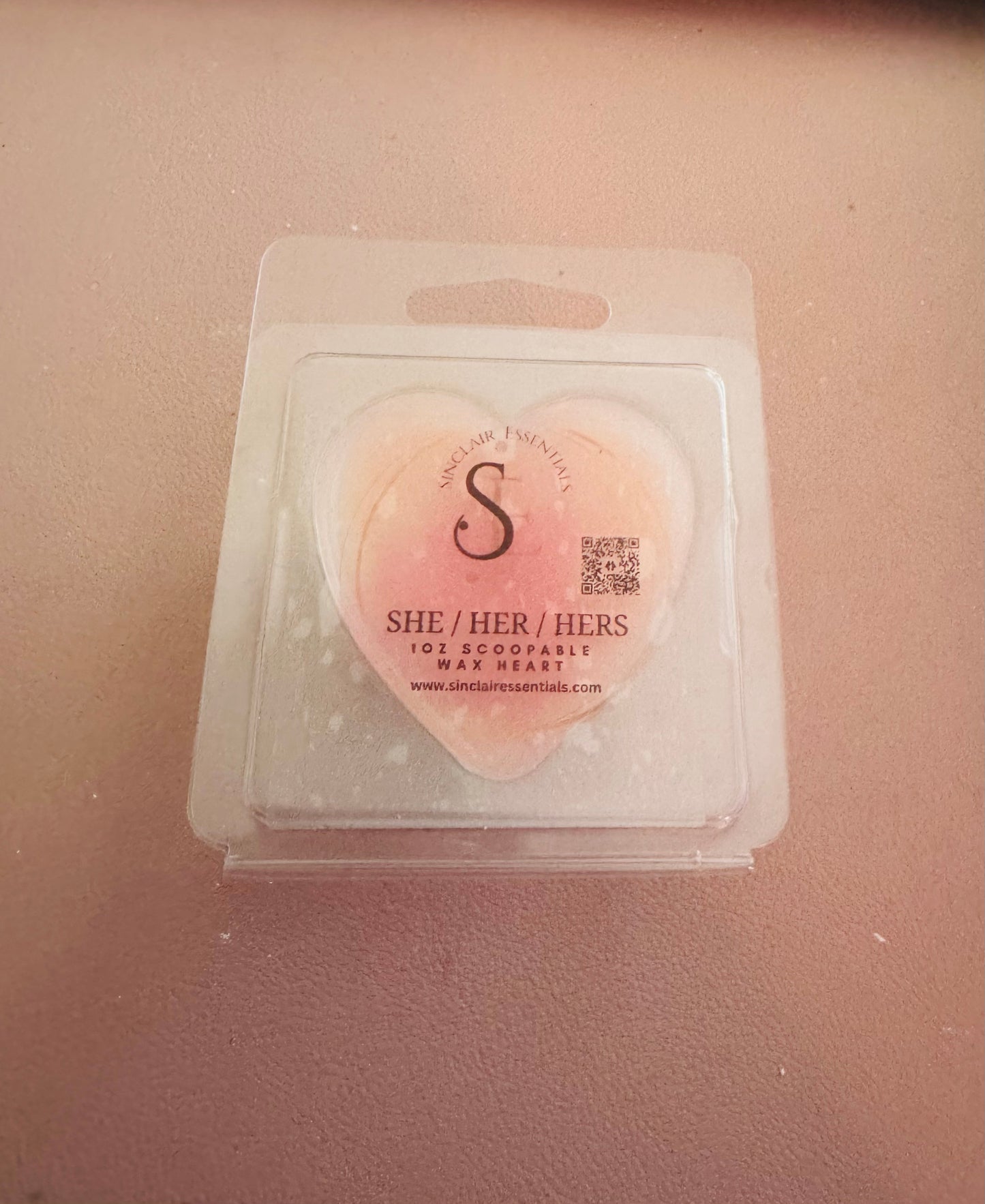 Heart Shaped 1 oz Squeezable Wax Sample